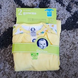 Nwt set of 2 0-6 month gowns